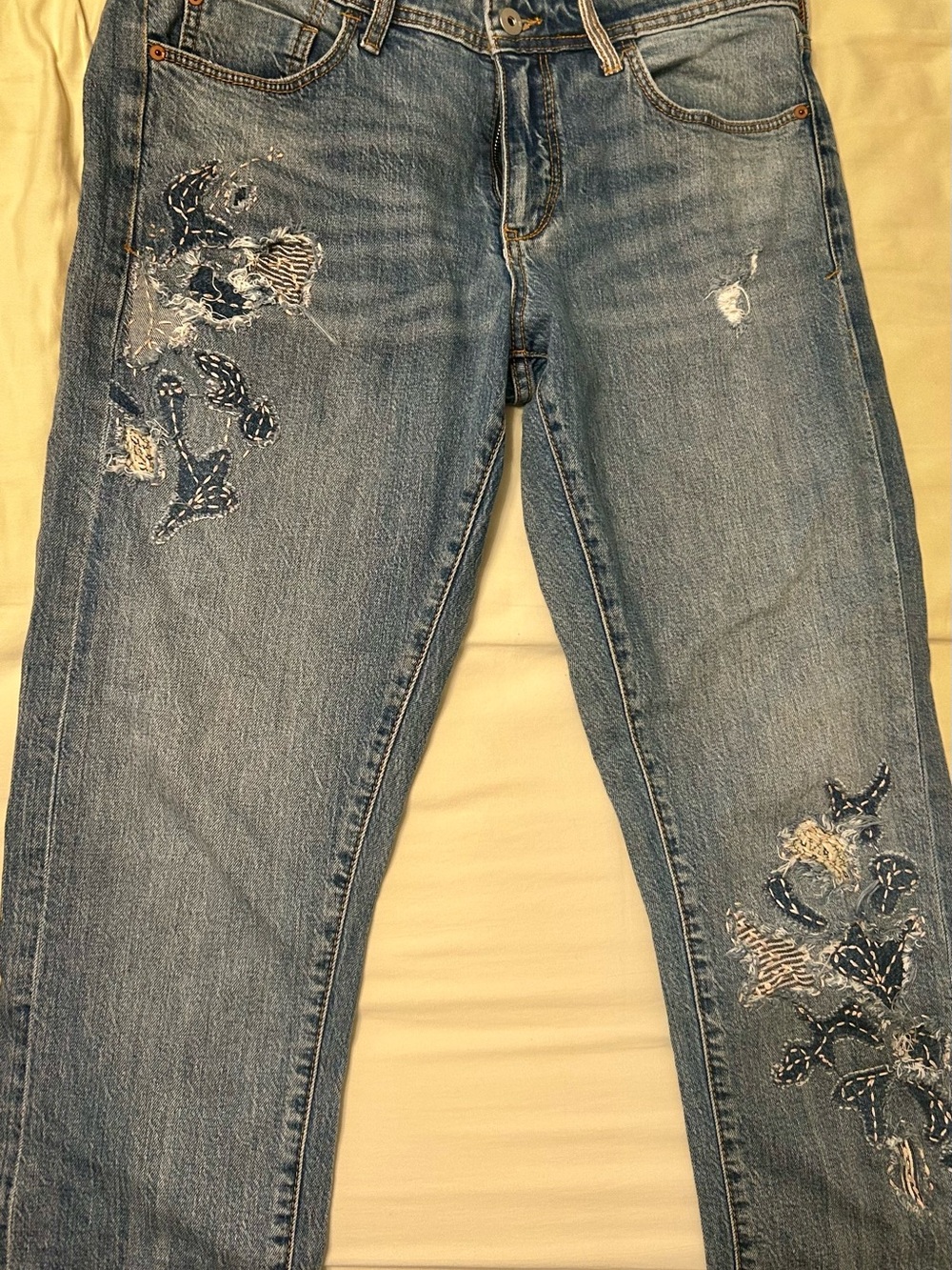 Pilcro size 30 Embroidered Light Blue Straight Leg Jeans for Women